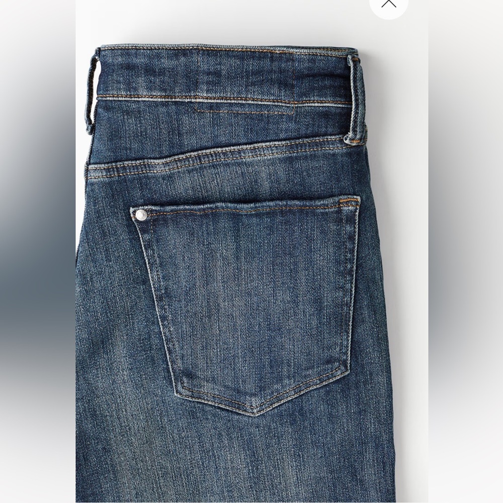 H&M NWT Men Slim Fit Denim Shorts Dark Wash Size 42 Roll Up Details - Picture 5 of 10